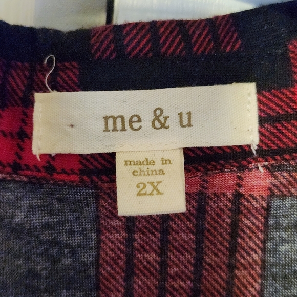 ME & U red and black plaid flannel button up. Size 2x. - Picture 5 of 7